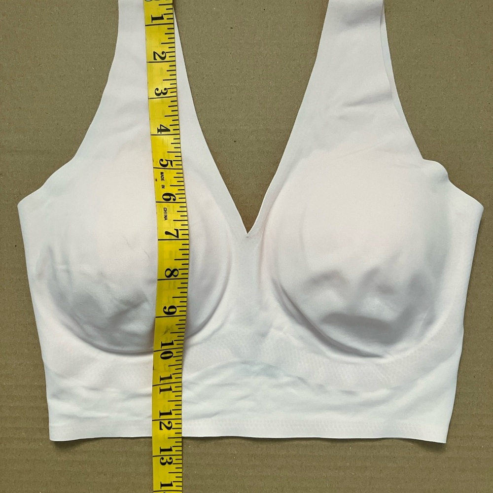 Seamless Light Pink V-Neck Comfort Bralette - Picture 6 of 11